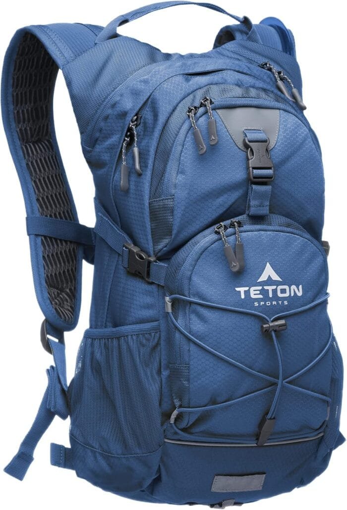 TETON Oasis Hydration Backpacks, Hydration Backpack for Hiking, Running, Cycling, Biking, and Hydration. Sewn-in Rain Cover and Hydration Bladder Included, 18L and 22L