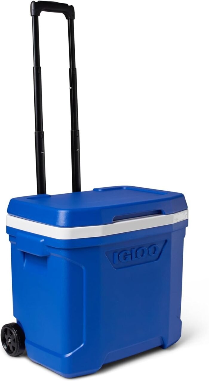 Igloo 28 Qt Blue Wheeled Cooler with Locking Telescoping Handle